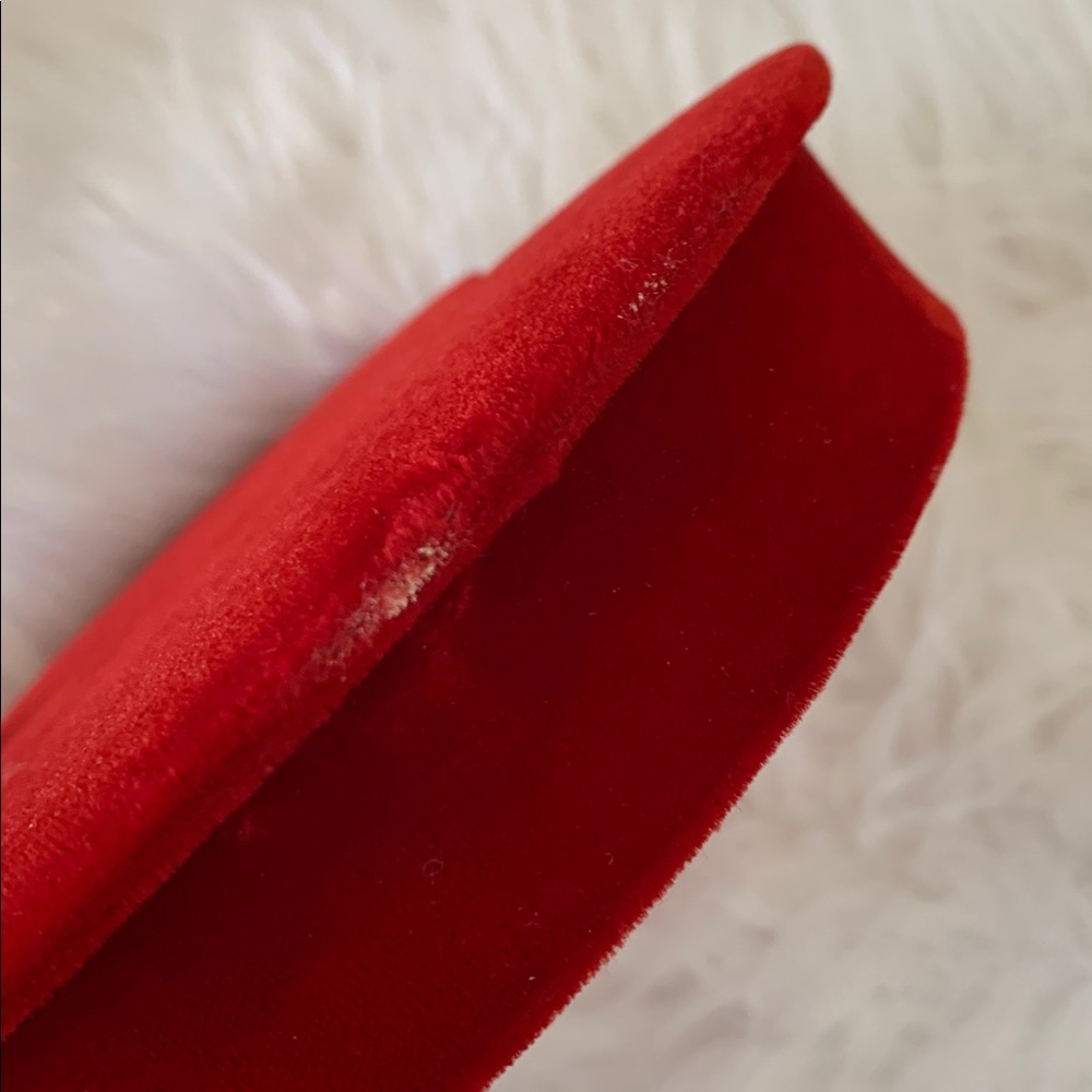 ❤️ Red Velvet Heart-Shaped Candy Box Valentine’s ❤️ - Picture 4 of 6